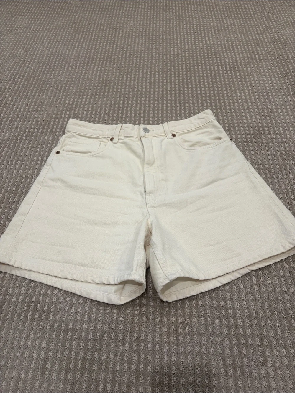 Zara Off-White Denim Shorts